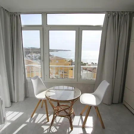 Apartment Cozy Studio On The Beach Mijas
